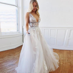 A Line Deep V-Neck Backless White Tulle Prom Dress With Appliques DMQ63
