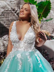 Stunning Lace Applique Ball Gown Long Ball Gowns Prom Dresses Quinceanera Dress DMN86